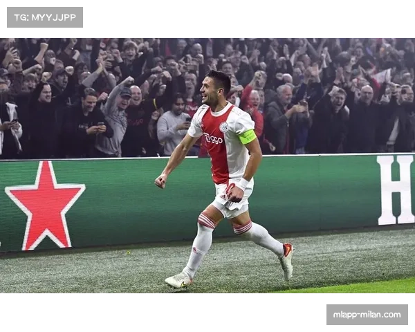 阿贾克斯冲刺阶段战绩波动 定位球失分成痛点